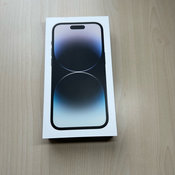 SOLD iPhone 14 Pro - Picture 5 of 6